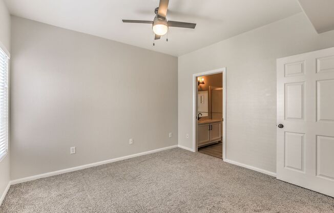 Beautiful Remodeled Condo located on the First floor with 2 bedrooms!