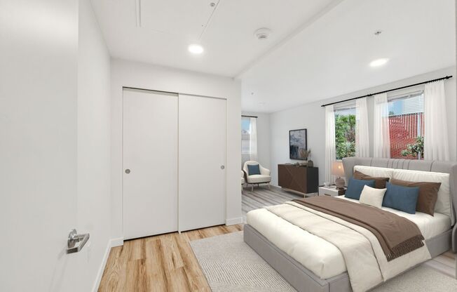 2 beds, 1 bath, 913 sqft, $2,495, Unit 135