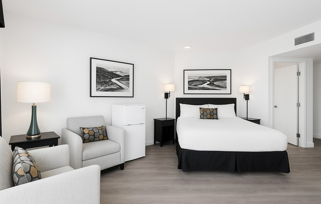 Studio, 1 bath, 378 sqft, $1,775, Unit 48