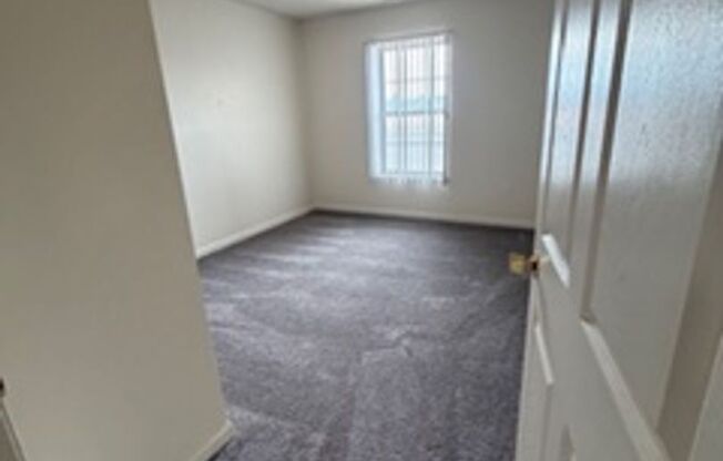 3 beds, 2 baths, 1,360 sqft, $1,489, Unit 110