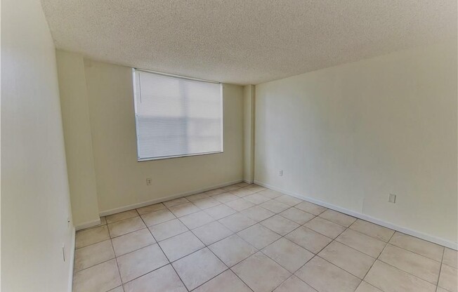 15600 NW 7th Ave