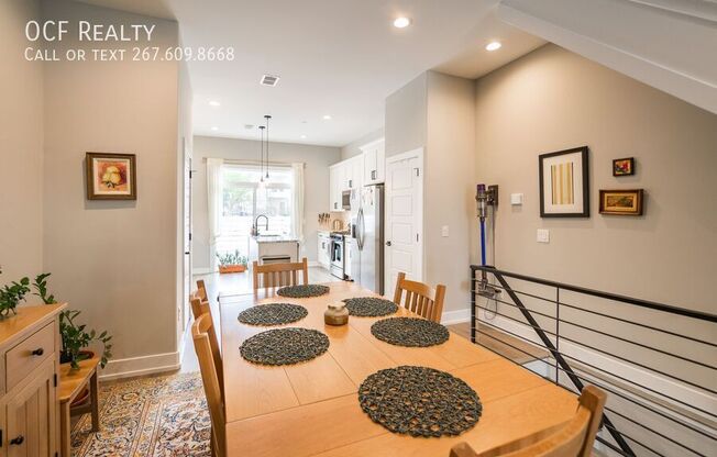 2402 N 3 ST