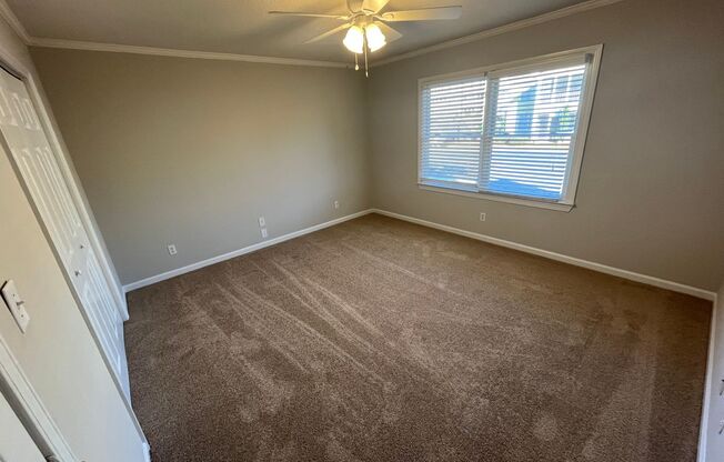 2 beds, 2 baths, $1,330, Unit Unit 622