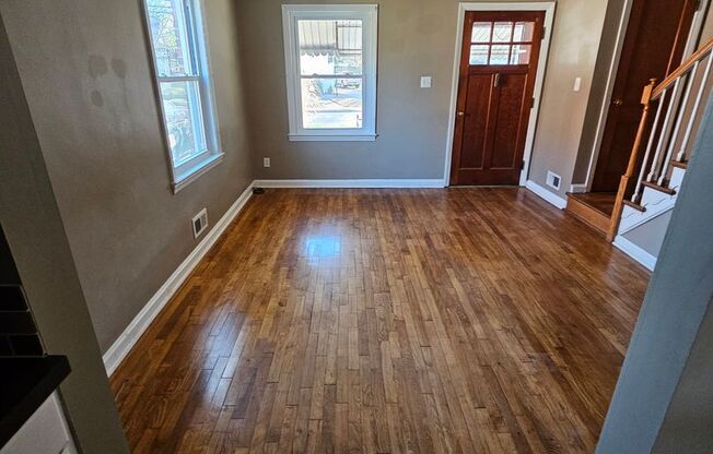 Newly Renovated 3-Bedroom Townhome with Chic Features