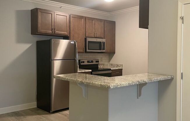 1 bed, 1 bath, 848 sqft, $900, Unit 19