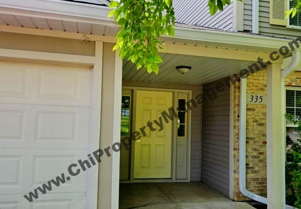335 BUCKINGHAM CIR