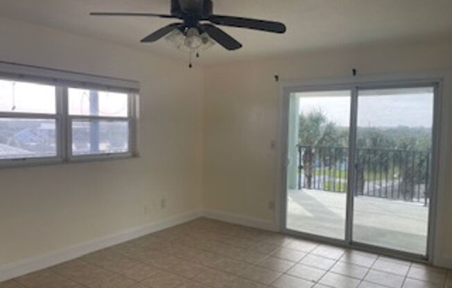 2 beds, 1 bath, $3,000