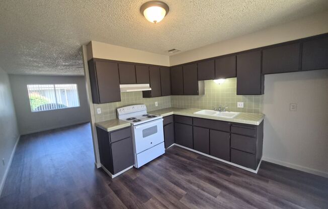 Kings Crest Apartments