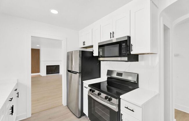 2BD-1BTH HOME | NEWLY RENOVATED | WEST BLOOMFIELD, MI