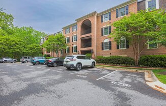 5715 BREWER HOUSE CIR