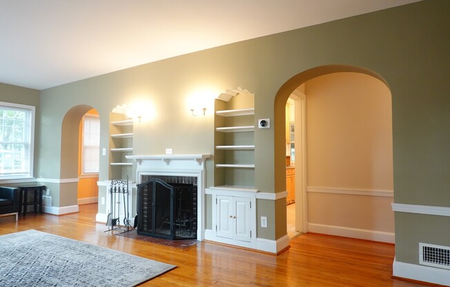 800 Maplewood Avenue DGWK, LLC