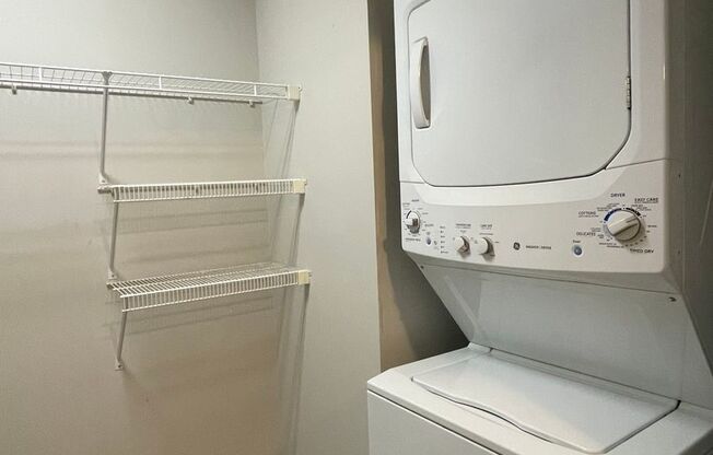 1 bed, 1 bath, $750, Unit 355F