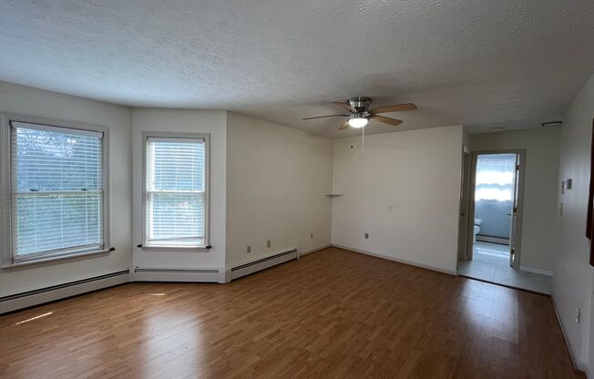 Spacious 2 Bedroom 2.5 Bath