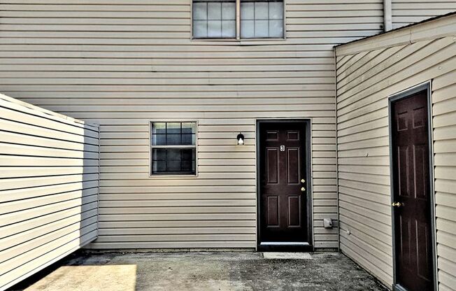 2 beds, 1.5 baths, 1,250 sqft, $975, Unit 2412 #3