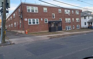 16 Henry St