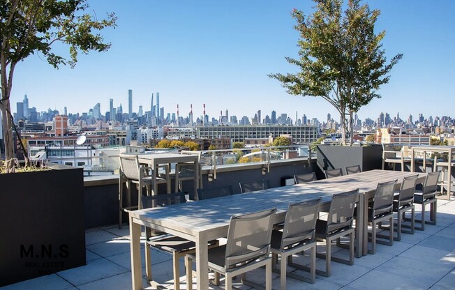Studio, 1 bath, 434 sqft, $3,110, Unit 519