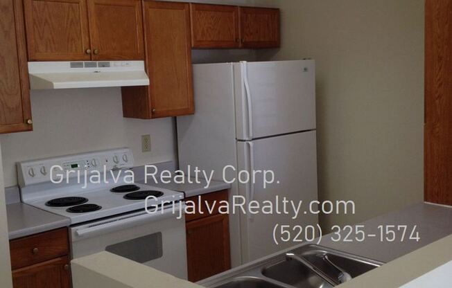 226 W Roger Rd