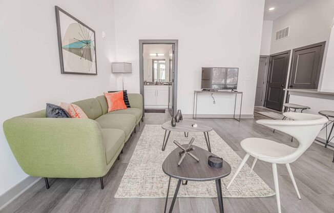 1 bed, 1 bath, 725 sqft, $1,610, Unit A110