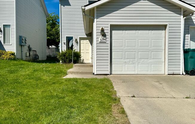 3215,17,19,21 Thicket Ln.