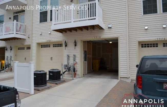1310 CHESWICK LN