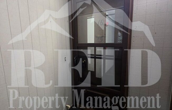 ADORABLE CENTRALLY LOCATED CONDO