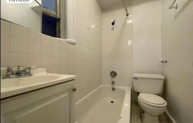 1 bed, 1 bath, $2,300, Unit 3C