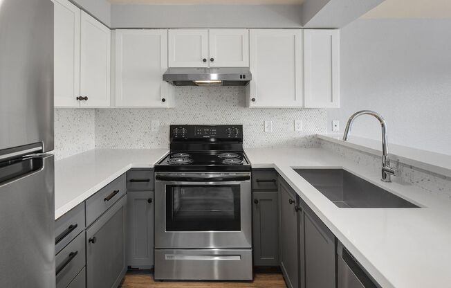 2 beds, 1.5 baths, 860 sqft, $2,250, Unit 404