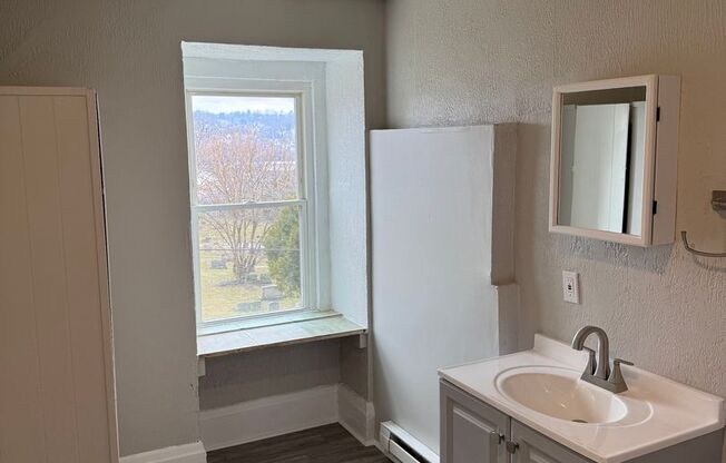 1932 Lowrie St #3 - PW