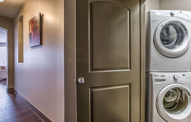3 beds, 2 baths, 1,469 sqft, $1,995, Unit A - 1010 Unit 115 - C1469