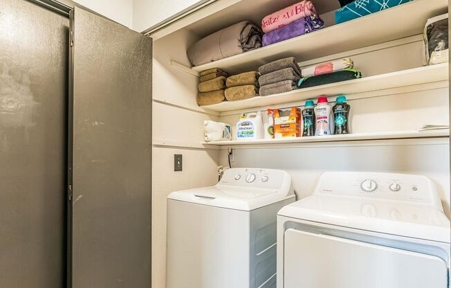 Rooms for Rent in Kent - 2bedroom Townhome Condo
