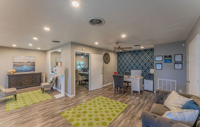 3 beds, 2 baths, 1,100 sqft, $1,495, Unit 251