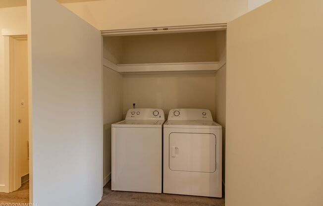 2 beds, 2 baths, 968 sqft, $1,675