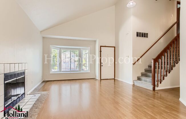 Bright & Spacious 4-Bedroom Home – Freshly Painted and Full of Light!