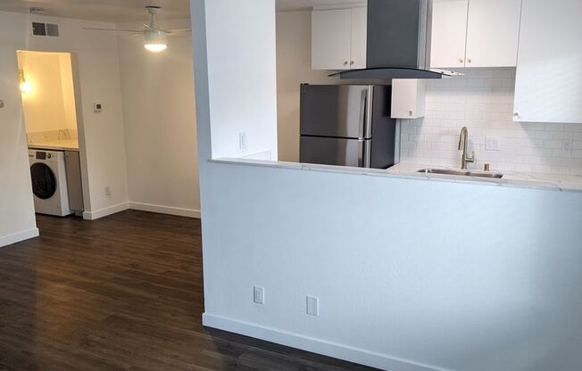 Now Available 1 & 2 Bedroom Renovated Apts!