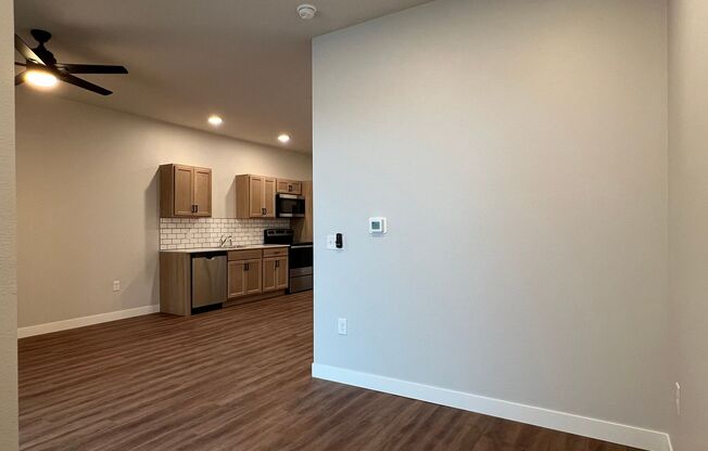 Studio, 1 bath, 532 sqft, $1,190, Unit WR 305-202