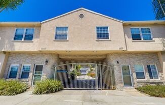 Mid-Century Property Amid South LA’s Vital Commercial Corridor