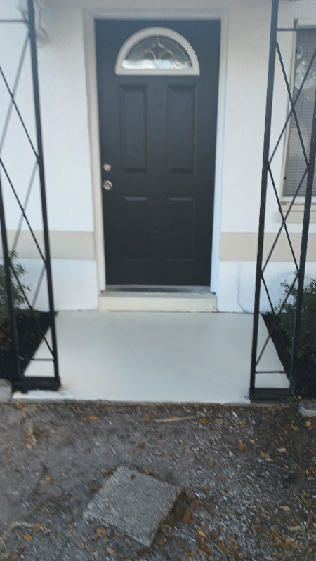 7228 35 AVE N