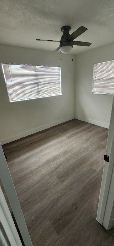 1197 W 35 ST