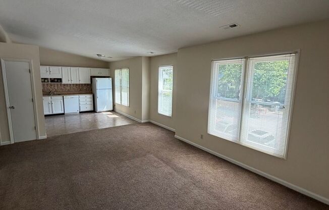 Carrboro / Brighton Sq. Apt. AVAILABLE