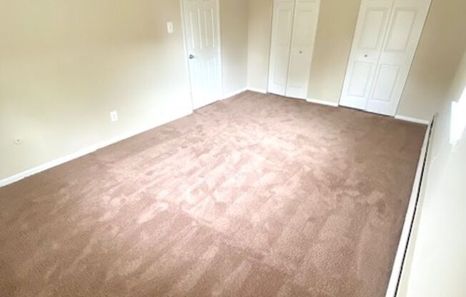 1 bed, 1 bath, 700 sqft, $1,285, Unit B202