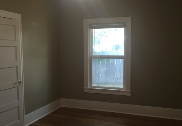 1661 S 8 ST W