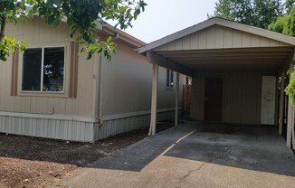 Pet Friendly! 4 bedroom Home in South Corvallis!!