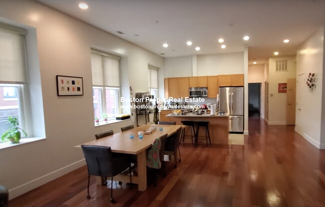 460 Harrison Ave Unit 330