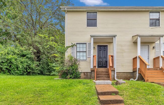 AVAILABLE August 10th. 2 BD 1 1/2 BATH. CLOSE TO EAST NASHVILLE AND DOWNTOWN. $1675 RENT. Dogs Allowed.