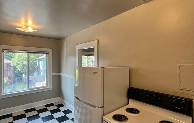 1 bed, 1 bath, $1,595, Unit 59