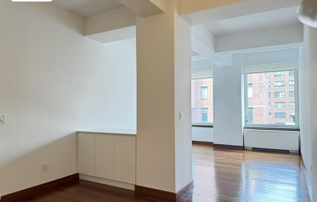 1 bed, 1.5 baths, 947 sqft, $5,700, Unit 5A