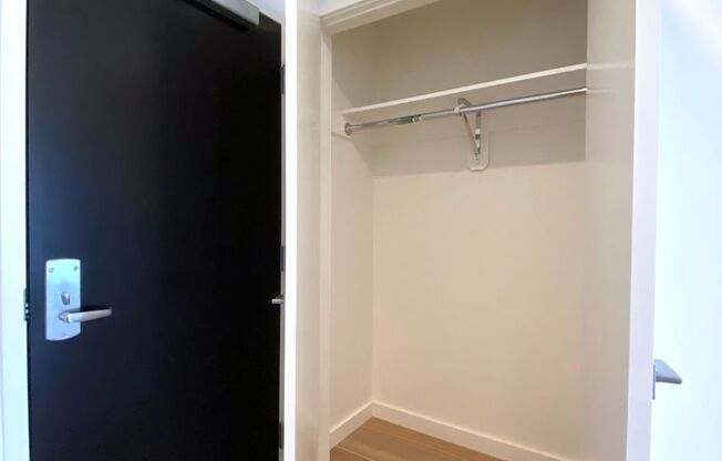 1 bed, 1 bath, 464 sqft, $2,750, Unit 302