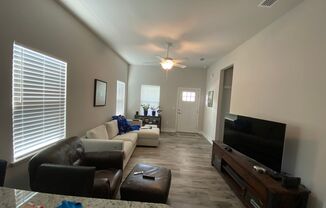 3 beds, 2 baths, $2,600