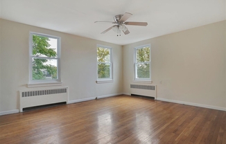590 PALISADE AVE