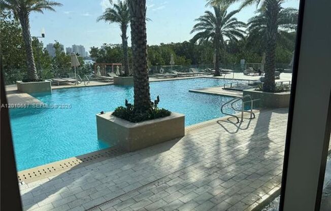 2 beds, 2 baths, 1,123 sqft, $4,000, Unit 16385 Biscayne Blvd # 717